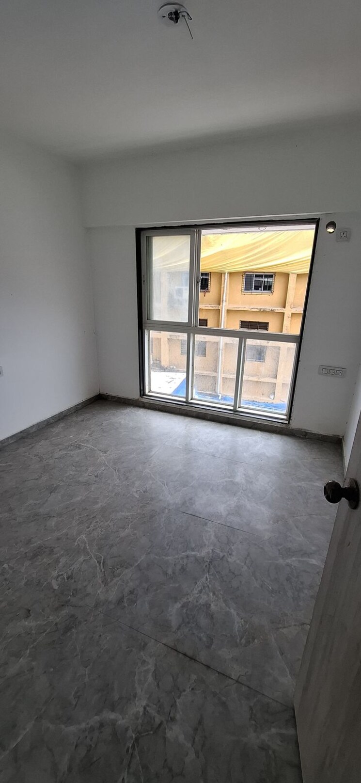 Room, bhandup west 2 Bedroom 750 Sq.Ft. Apartment In Bhandup West Mumbai 9009699