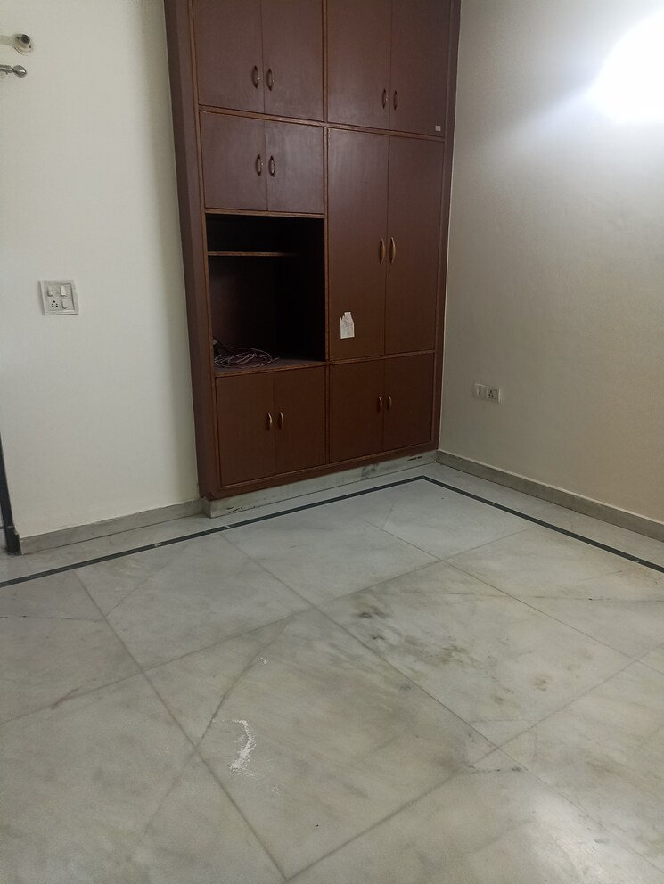 Room, ansal-plaza-sector-23 3 Bedroom 1900 Sq.Ft. Apartment In Sector 23 Gurgaon 9009656