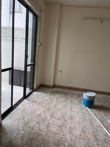 Room in 4 BHK Apartment at Sacred Heart Town, Wanowrie – for Rent