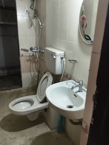 Bathroom in 2 BHK Apartment at Vile Parle West – for Rent