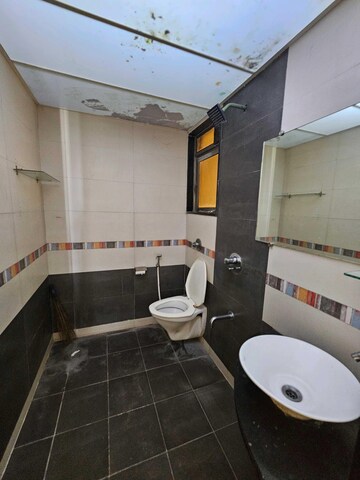 Team Area in 2 BHK Apartment at Chandiwala Pearl Castle, Andheri West – for Rent