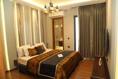 3.5 BHK + Pooja Room,Servant Room Apartment For Sale in Aerocity