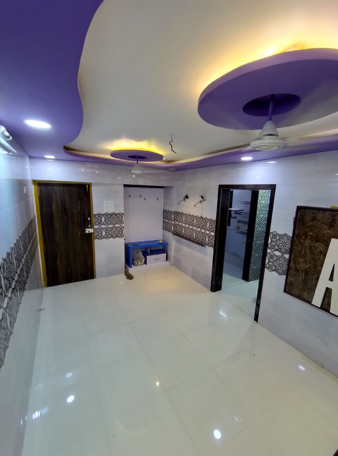 2 BHK Apartment For Sale in Poonam Sagar Complex