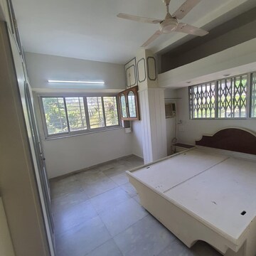 Living Room in 2 BHK Apartment at Versova – for Rent