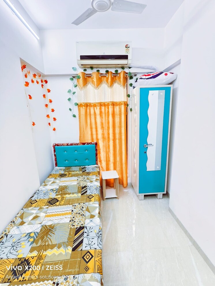 Bedroom, andheri east Pg For Boys In Andheri East 9009902
