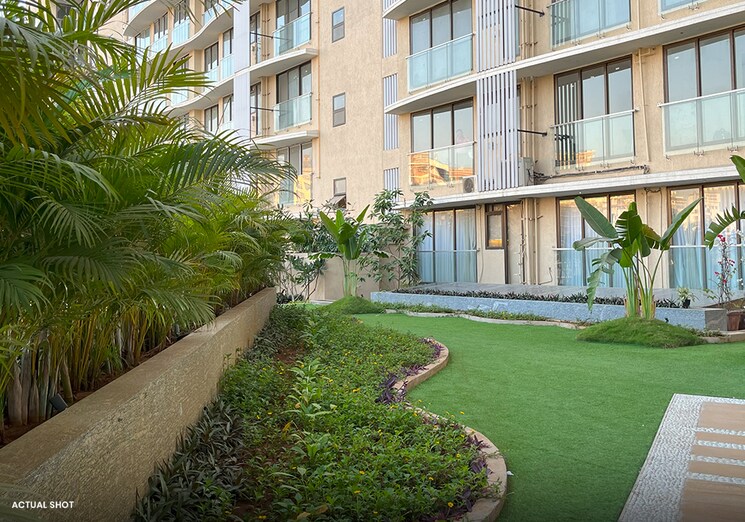 Garden, naman-habitat 2 Bedroom 769 Sq.Ft. Apartment In Andheri West Mumbai 9009917