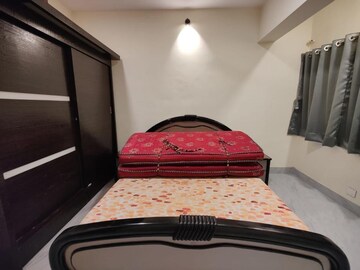 Bedroom in 2 BHK Apartment at Versova View, Andheri West – for Rent