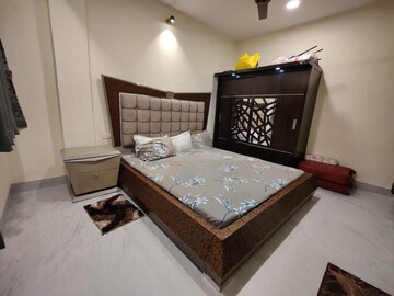 Bedroom in 2 BHK Apartment at Versova View, Andheri West – for Rent
