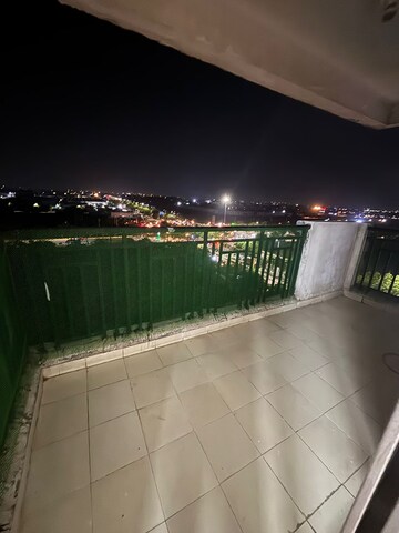 Swimming Pool in 2.5 BHK Apartment at Galaxy Vega, Tech Zone 4 Greater Noida – for Rent