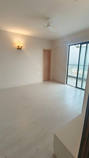Room in 3 BHK Apartment at M3M Sky City, Sector 65 – for Rent