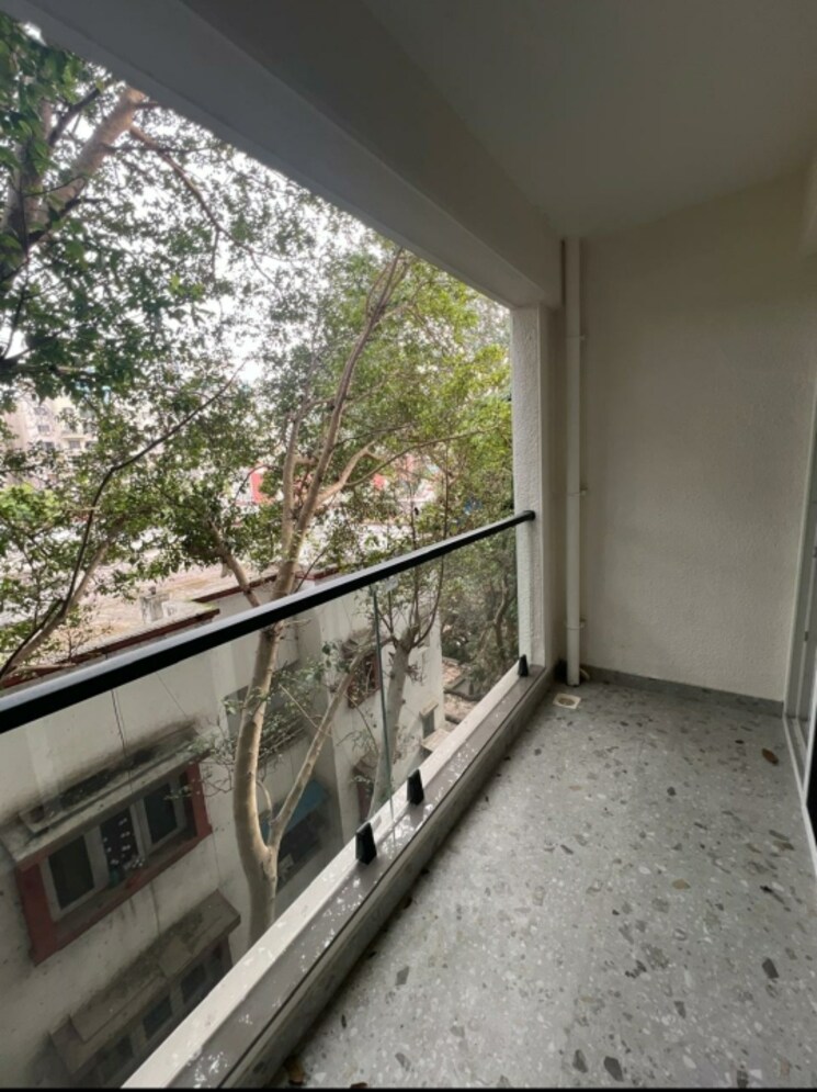 Balcony, abhilasha-hermes-paras-3 3 Bedroom 1112 Sq.Ft. Apartment In Kalyani Nagar Pune 9010041