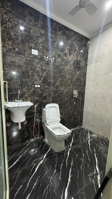 Team Area in 2 BHK Builder Floor at Risland Sky Mansion, Chattarpur – for Rent