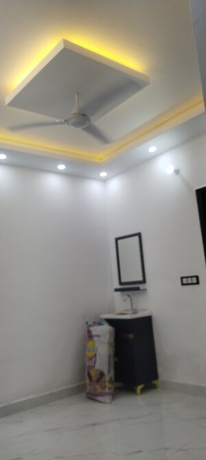 Furnished Amenities in 2 BHK Builder Floor at Mayur Vihar Phase 1 – for Sale