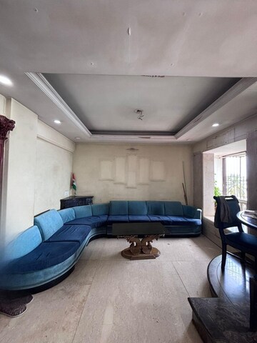 2 BHK Apartment For Rent in Beach Queen Apartments, Andheri West