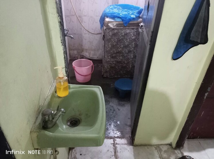 Attached Bathroom, sector 12 kopar khairane 1 Bedroom 580 Sq.Ft. Apartment In Sector 12 Kopar Khairane Navi Mumbai 9010145