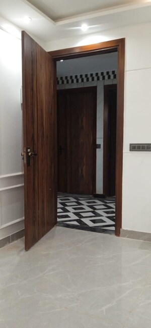 Room in 2 BHK Builder Floor at Palam – for Sale