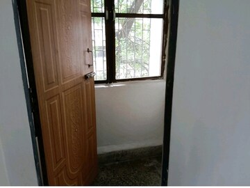 Room in 2 BHK Apartment at Sai Marigold CHSL, Kavesar – for Rent