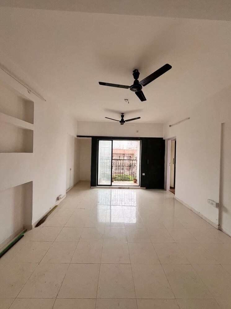 Room, versova-view 2 Bedroom 700 Sq.Ft. Apartment In Andheri West Mumbai 9010130