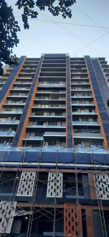 4 BHK Apartment For Rent in Khar West
