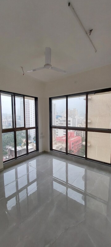 Room in 3 BHK Apartment at Sai Siddhath Nagar Satyadeep, Goregaon West – for Sale