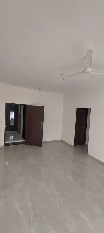 Room in 3 BHK Apartment at Sai Siddhath Nagar Satyadeep, Goregaon West – for Sale
