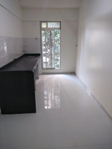 Room in 2 BHK Apartment at Dn Nagar – for Rent