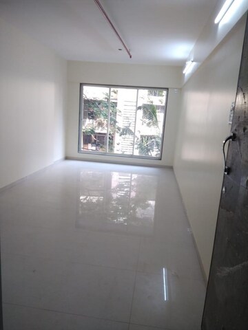 Room in 2 BHK Apartment at Dn Nagar – for Rent