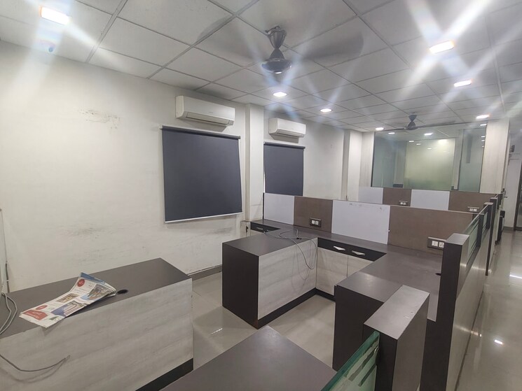 Team Area, royapettah Commercial Office Space in IT/SEZ 2000 Sq.Ft. In Royapettah Chennai 9010216