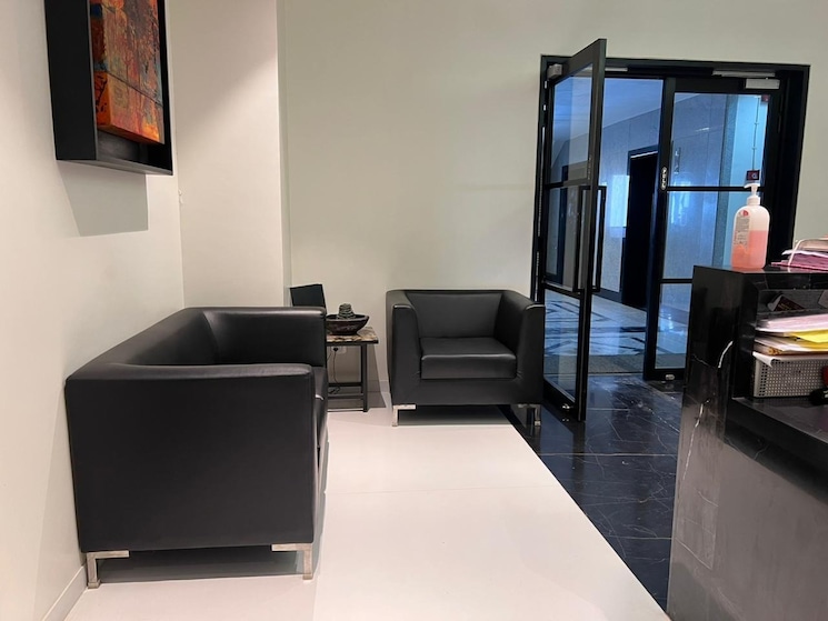 Living Room, parel Commercial Office Space 3400 Sq.Ft. In Parel Mumbai 9010269