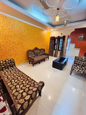 Living Room in 3.5 BHK Apartment at Omaxe Residency, Gomti Nagar – for Rent