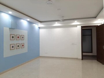 Room in 2 BHK Builder Floor at Saket – for Rent