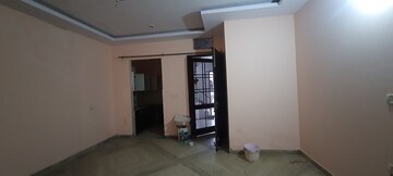 Room in 1.5 BHK Independent House at Sector 7 – for Rent