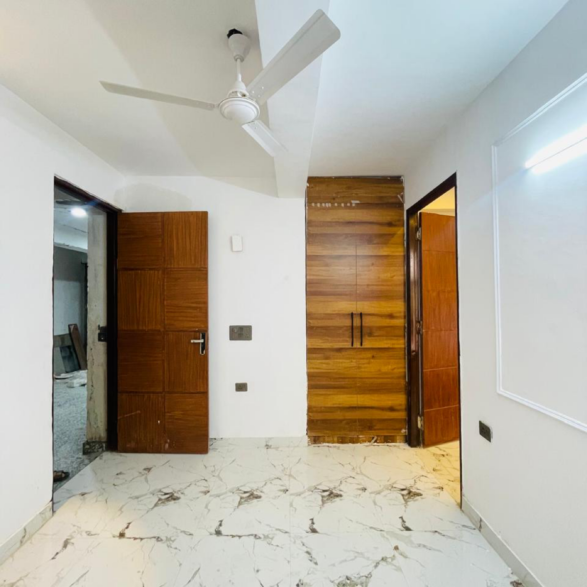 1 BHK Builder Floor For Rent in Saket