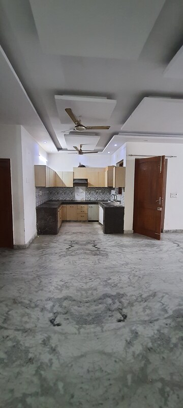 Kitchen in 3.5 BHK Independent House at Sector 7 – for Rent
