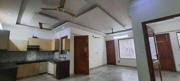 Room in 3.5 BHK Independent House at Sector 7 – for Rent