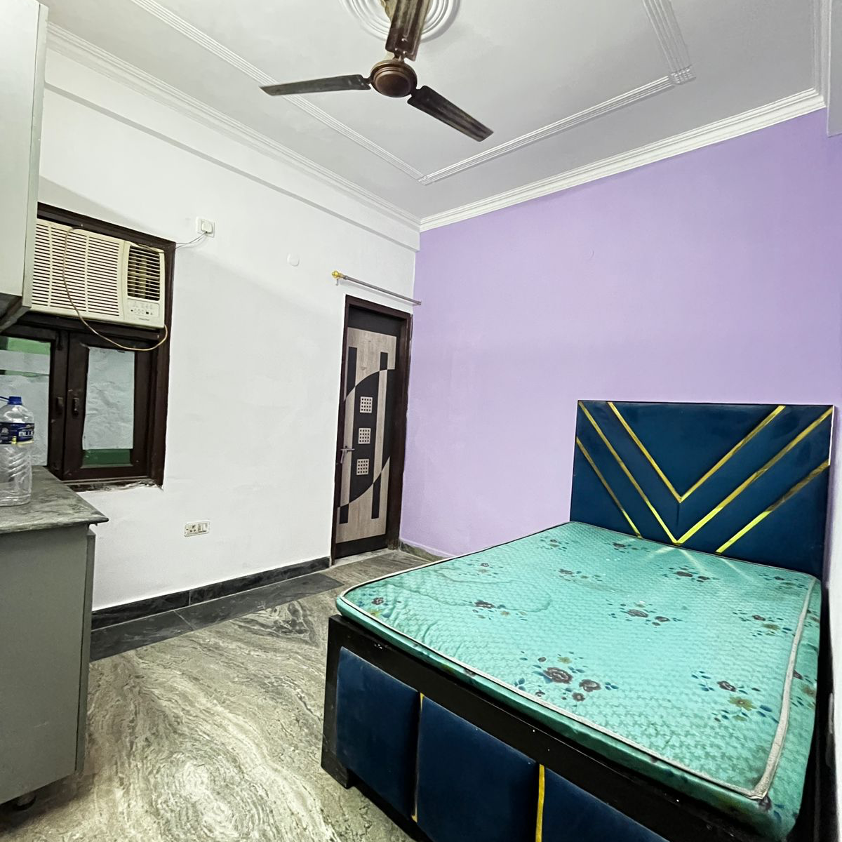 1 RkBuilder Floor For Rent in Saket