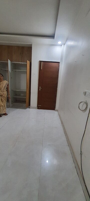 Furnished Amenities in 1 RK Independent House at Sector 7 – for Rent