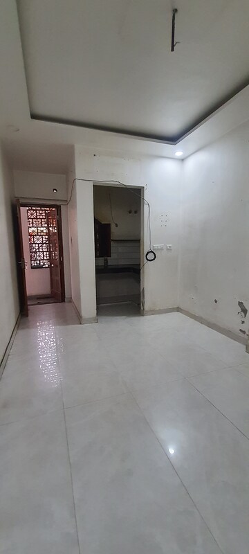 Furnished Amenities in 1 RK Independent House at Sector 7 – for Rent