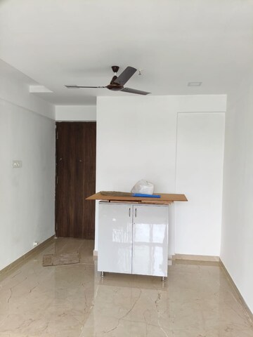 Room in 3 BHK Apartment at Neminath Nemi Bhavan, Goregaon West – for Rent