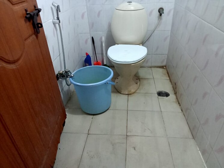 Bathroom, begumpet 2 Bedroom 950 Sq.Ft. Apartment In Begumpet Hyderabad 9010381