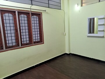 Room in 2 BHK Apartment at Begumpet – for Rent
