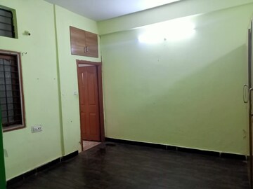 Room in 2 BHK Apartment at Begumpet – for Rent