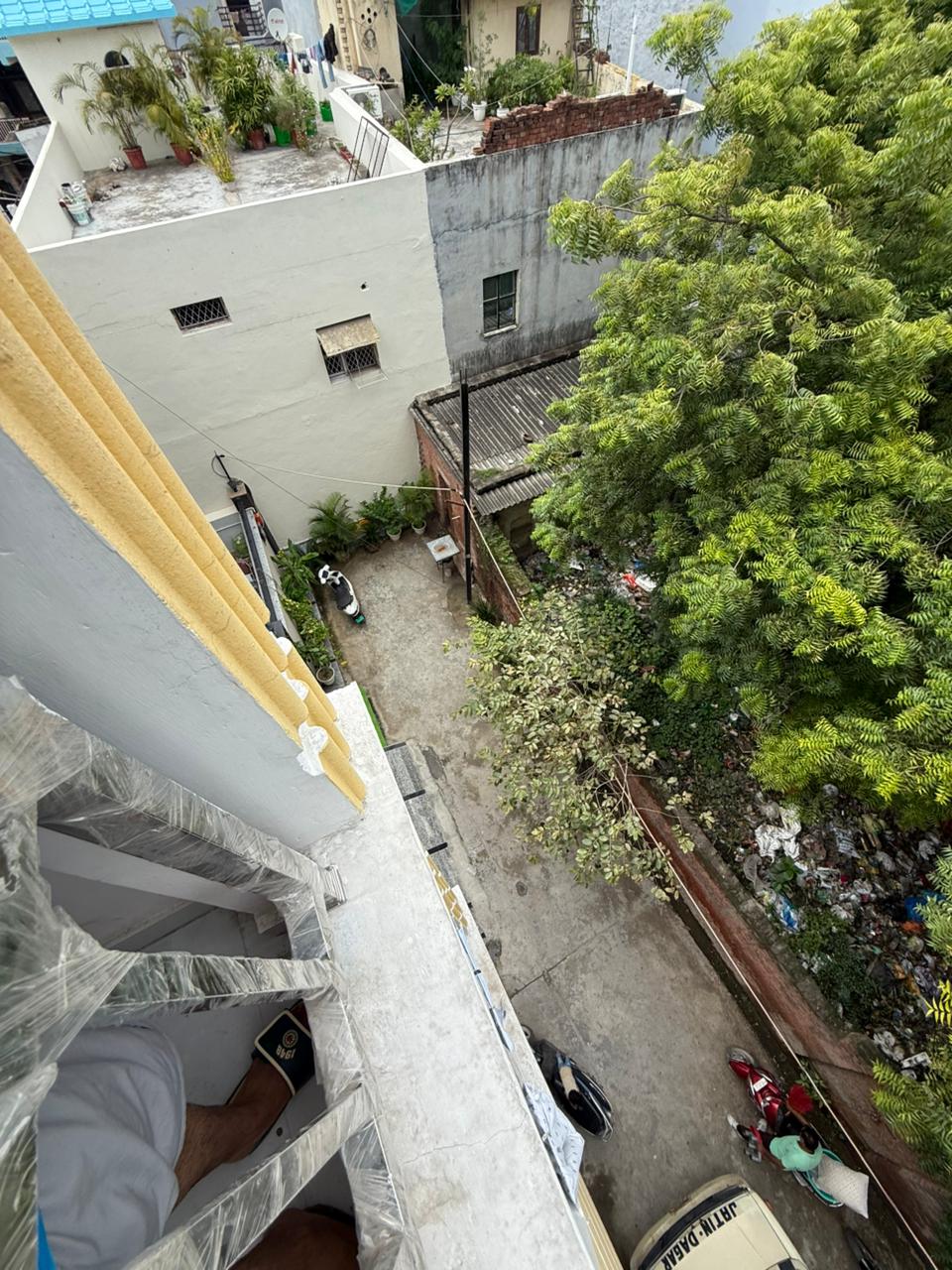 1 BHK Builder Floor For Rent in Ignore University Road 