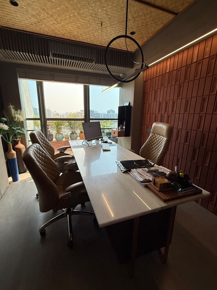 Team Area, science city Commercial Office Space 950 Sq.Ft. In Science City Ahmedabad 9010396