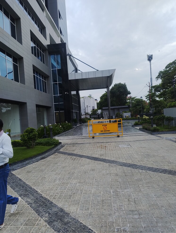 undefined, purvanchal-capital-tower Commercial Office Space 800 Sq.Ft. In Vibhuti Khand Lucknow 9010399