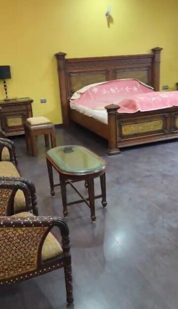 Master Bedroom in 6 BHK Independent House at Sector 50 – for Rent