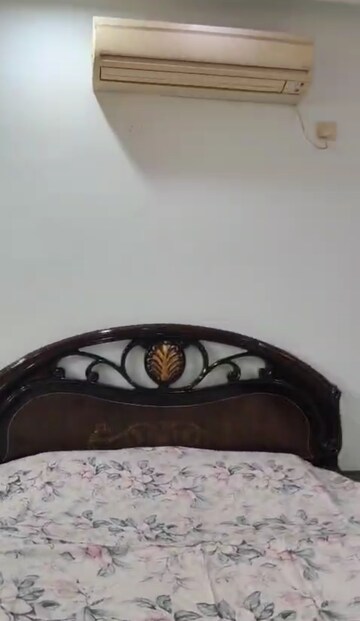 Bedroom in 6 BHK Independent House at Sector 50 – for Rent