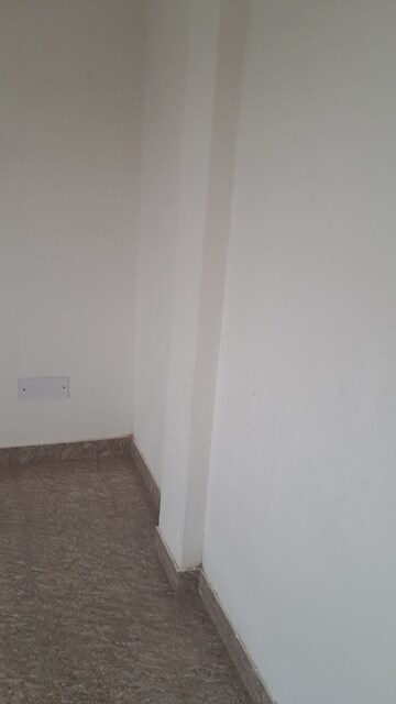 Furnished Amenities in 1.5 BHK Independent House at Arya Nagar – for Rent
