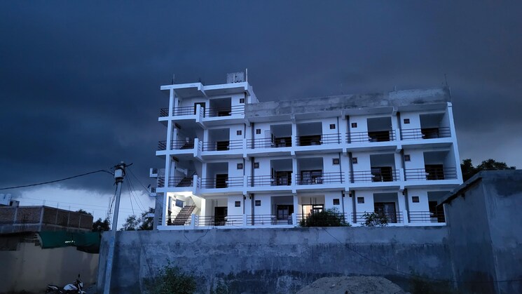 Exterior View, sector 135 Pg For Boys & Girls In Sector 135 9010455