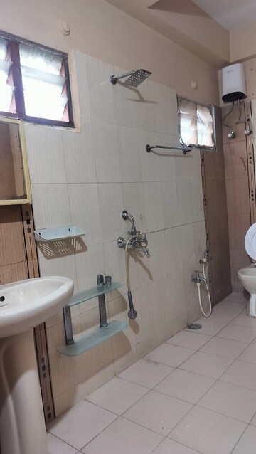 Bathroom in 3 BHK Apartment at Banjara Hills – for Rent